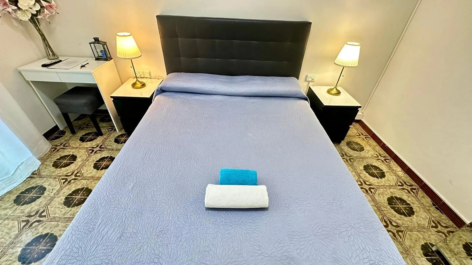 Apartamiento Diputacion Βαρκελώνη Bed and Breakfast